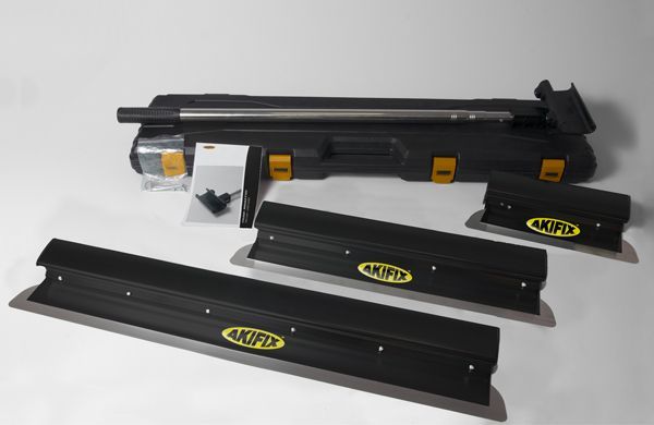 AKIFIX VALIGIETTA COMPLETA CON KIT SPATOLE
