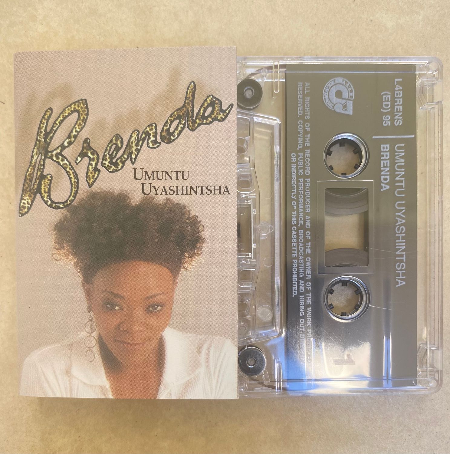 Brenda Fassie – Umuntu Uyashintsha (Cassette)