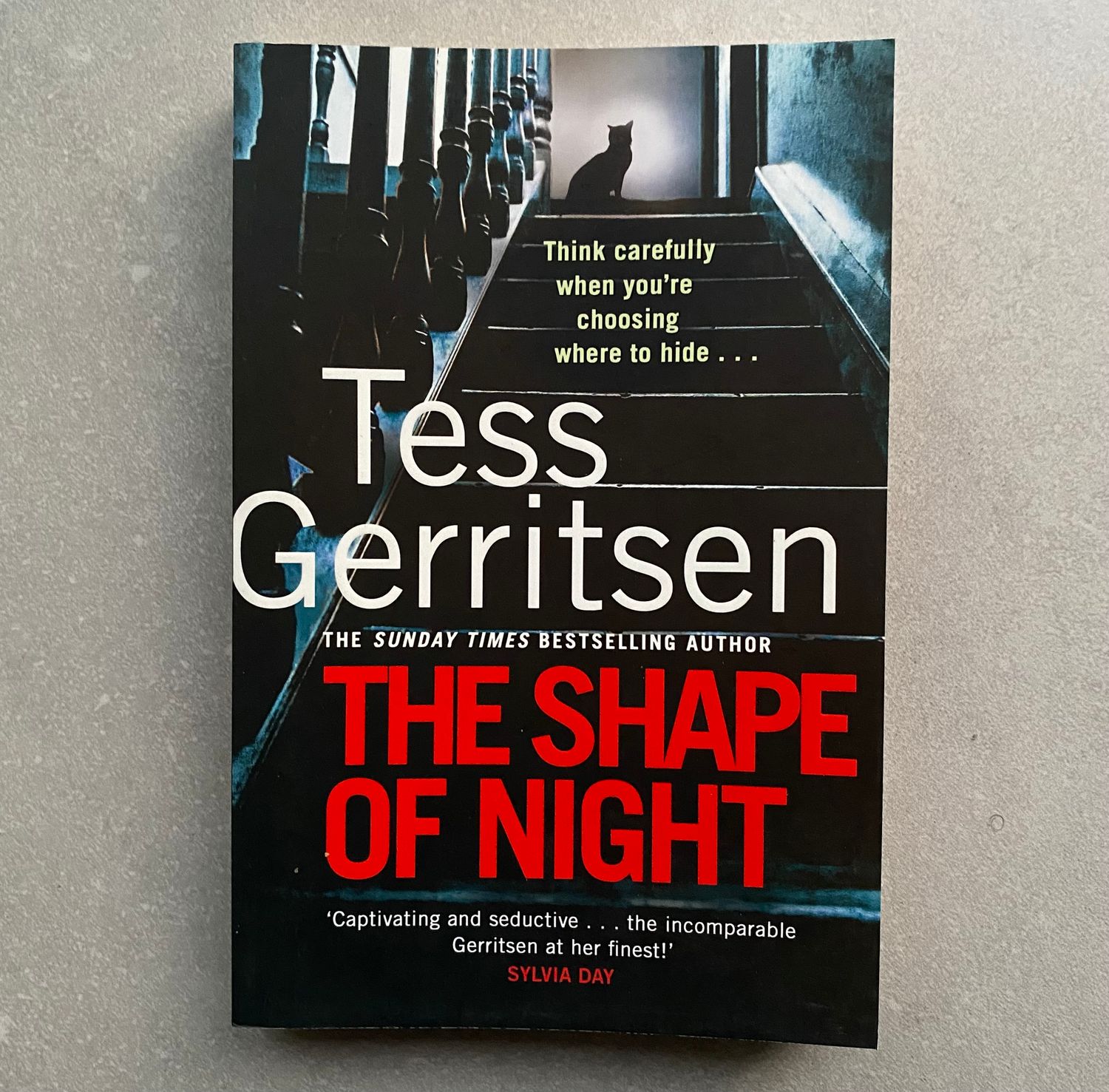 The Shape of Night - Tess Gerritsen (Book)