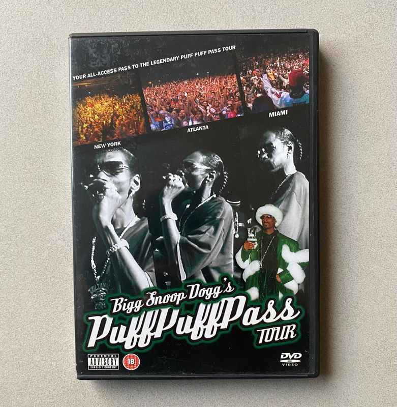 Bigg Snoop Dogg’s Puff Puff Pass Tour (DVD)
