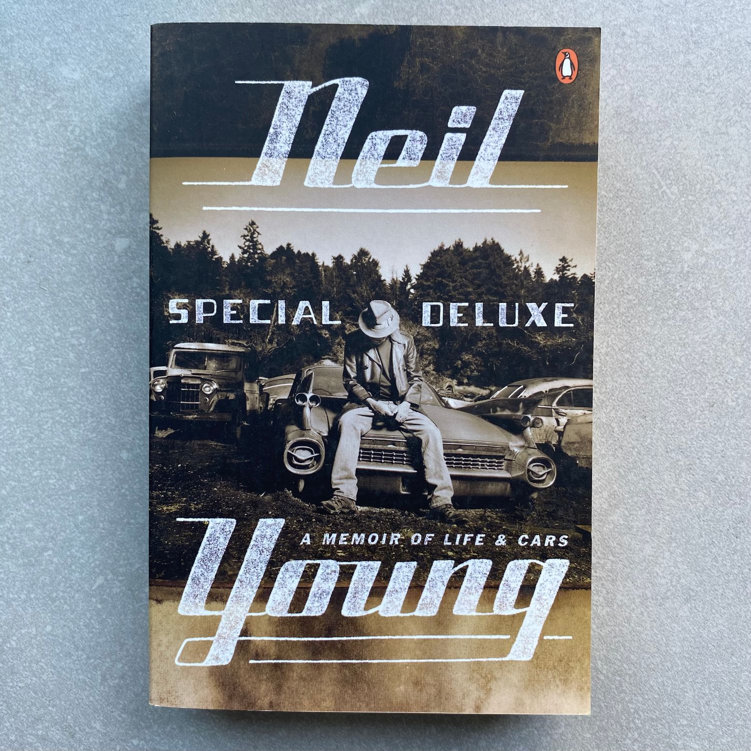 Special Deluxe: A Memoir of Life &amp; Cars - Neil Young (Book)