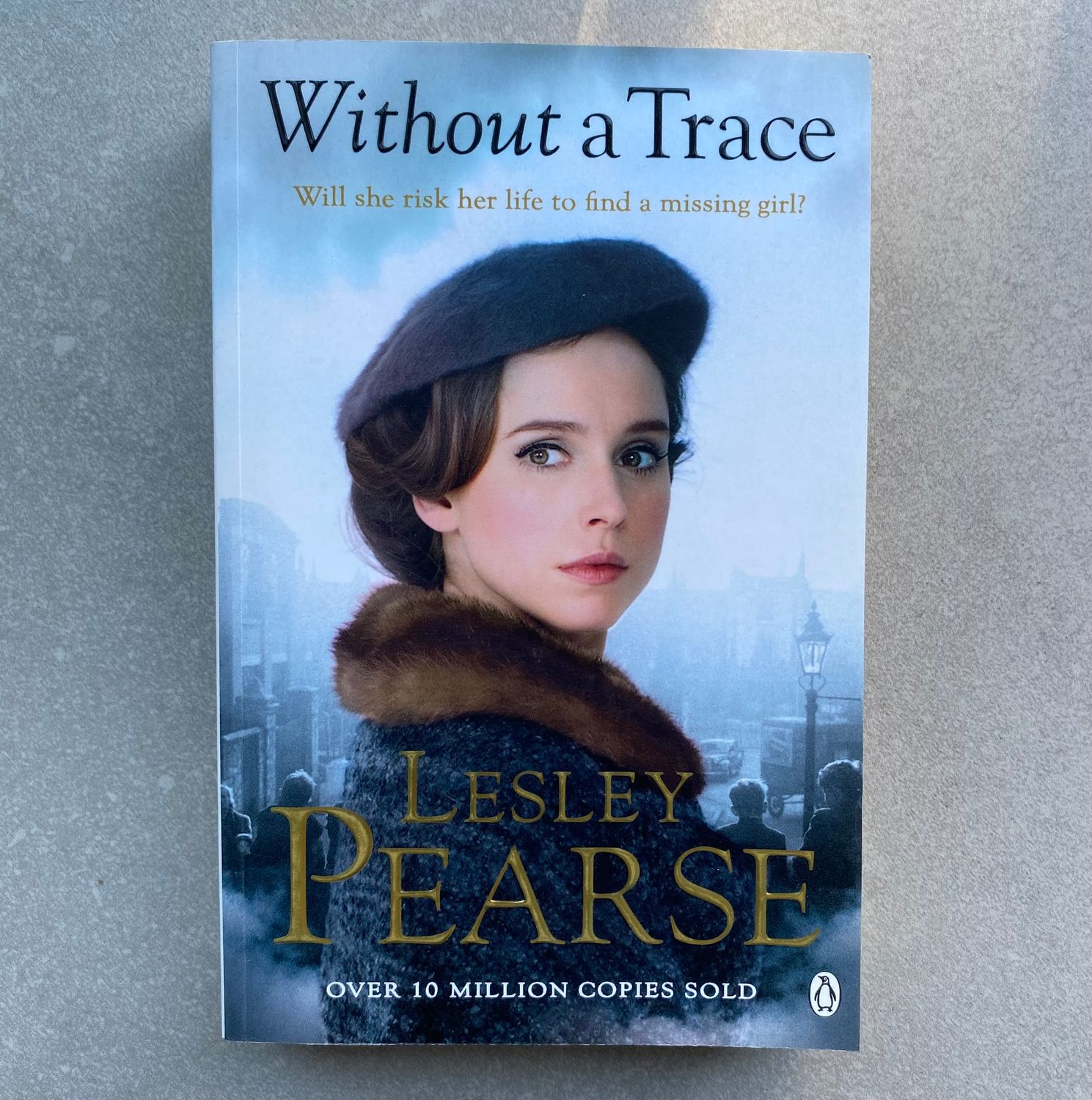 Without a Trace - Lesley Pearse (Book)