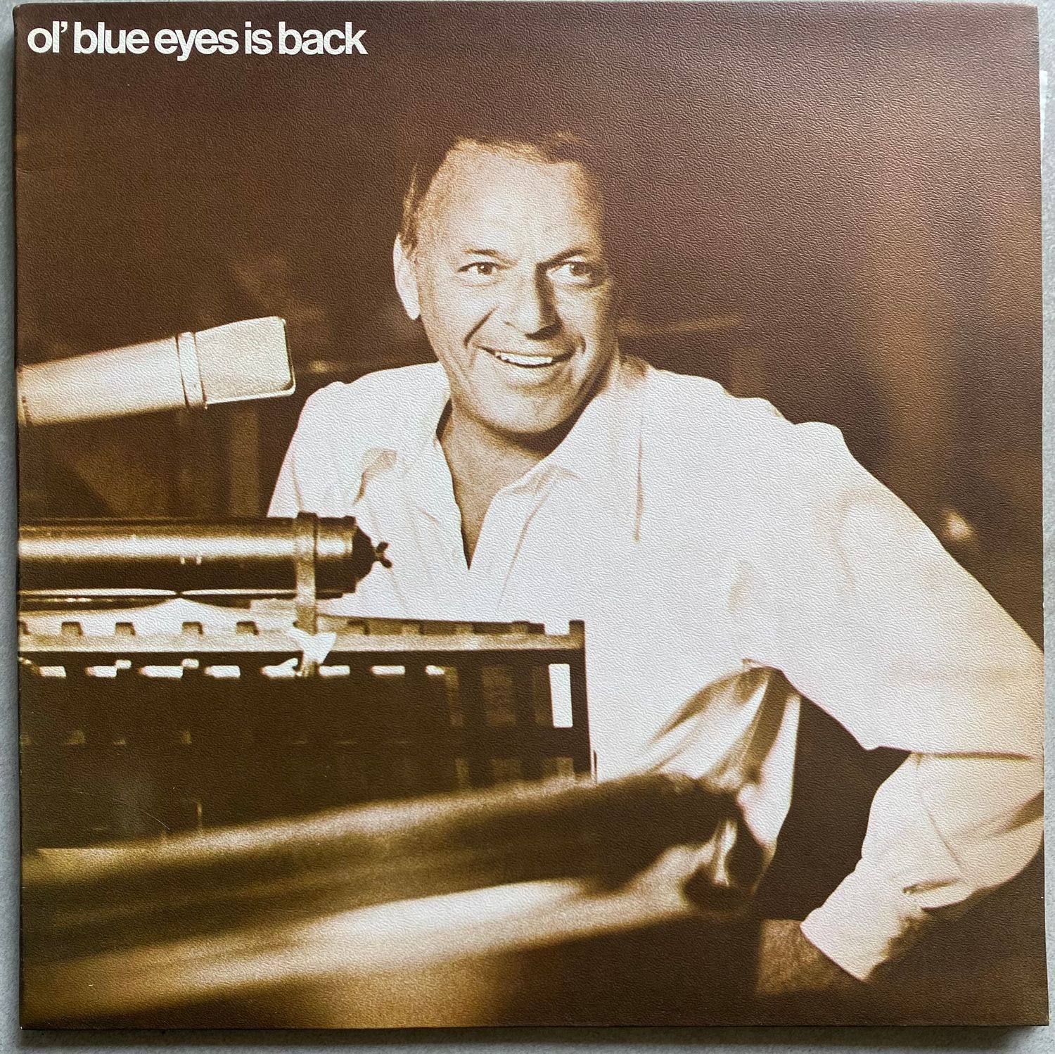 Frank Sinatra – Ol’ Blue Eyes Is Back (Vinyl) (Gatefold)