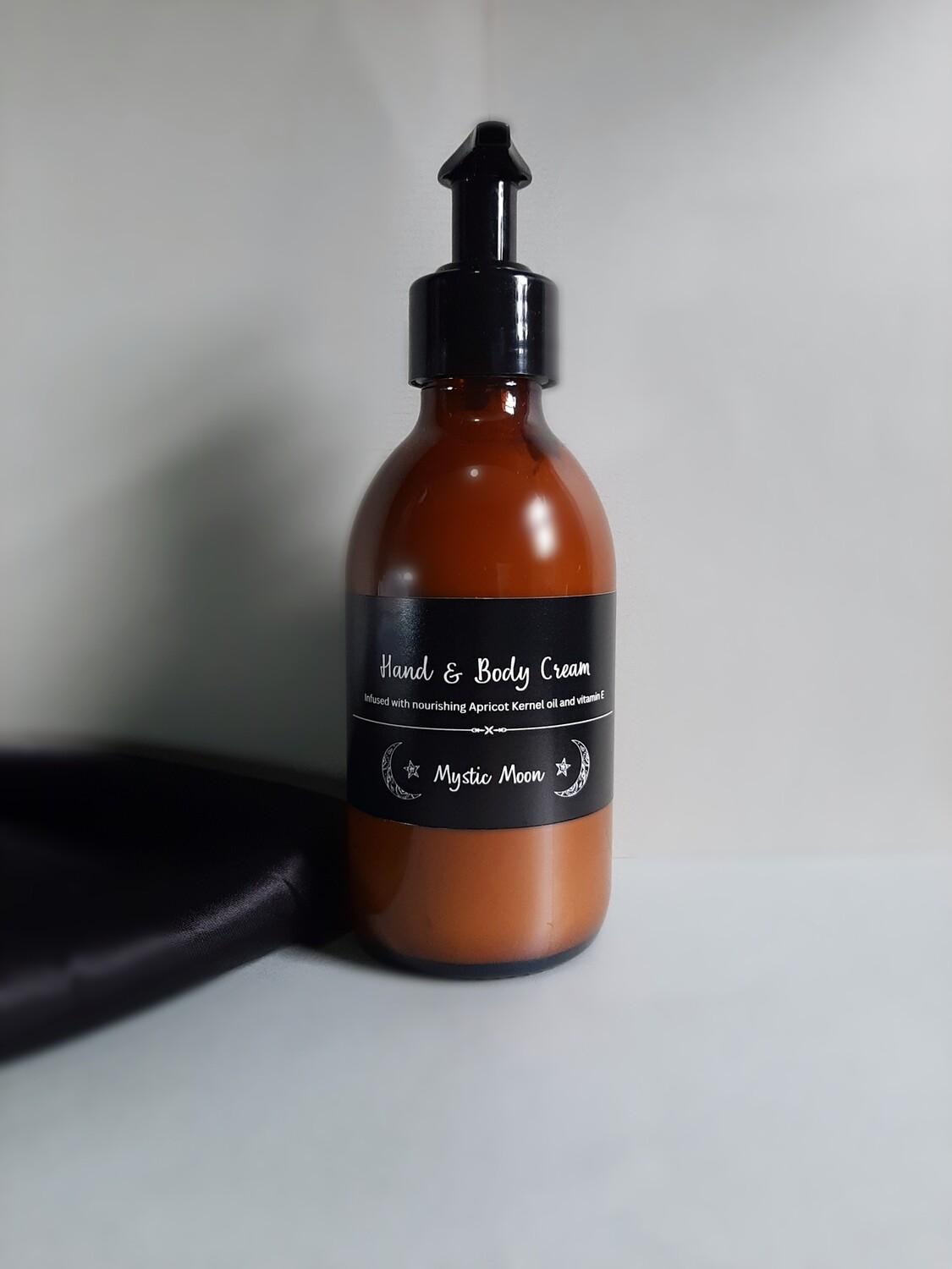 Mystic Moon Hand &amp; Body Cream 200ml
