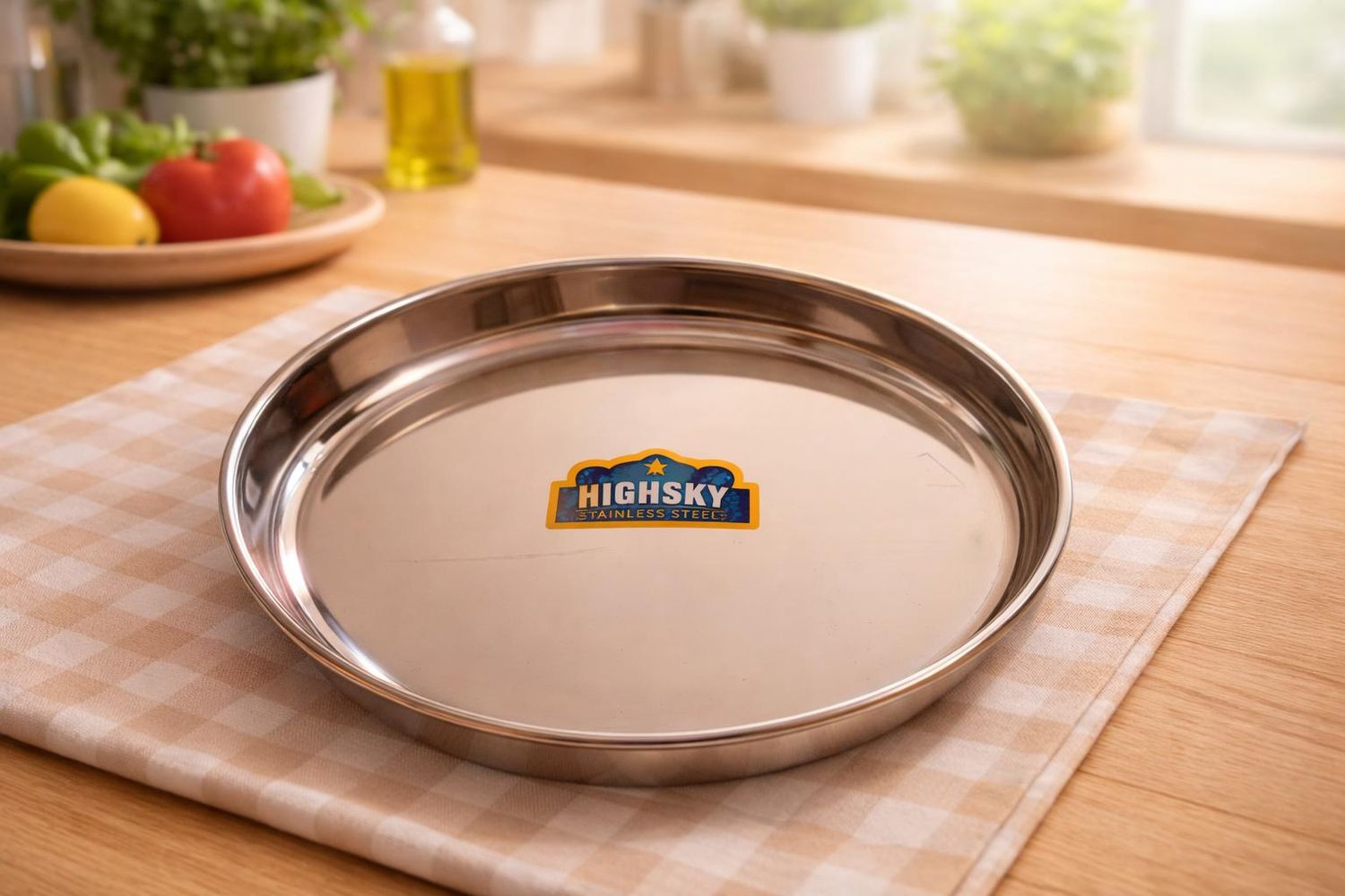 A reliable stainless steel plate for healthy, home-cooked meals.