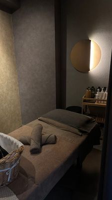 Lingerie Deep tissue massage