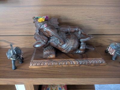 Happy Customers of Sleeping Ganesh Happy Customers of Sleeping Ganesh