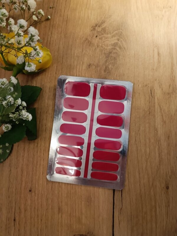 Cherry Lady, 16er-Nagelfolie Cherry Lady, 16er-Nagelfolie