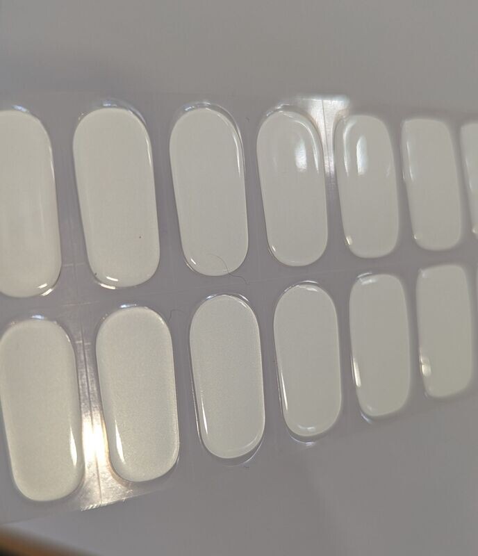 White Shimmer, UV-Gel-Folie, 20er-Nagelfolie Magic Nail Wraps NG200185 White Shimmer, UV-Gel-Folie, 20er-Nagelfolie Magic Nail Wraps NG200185