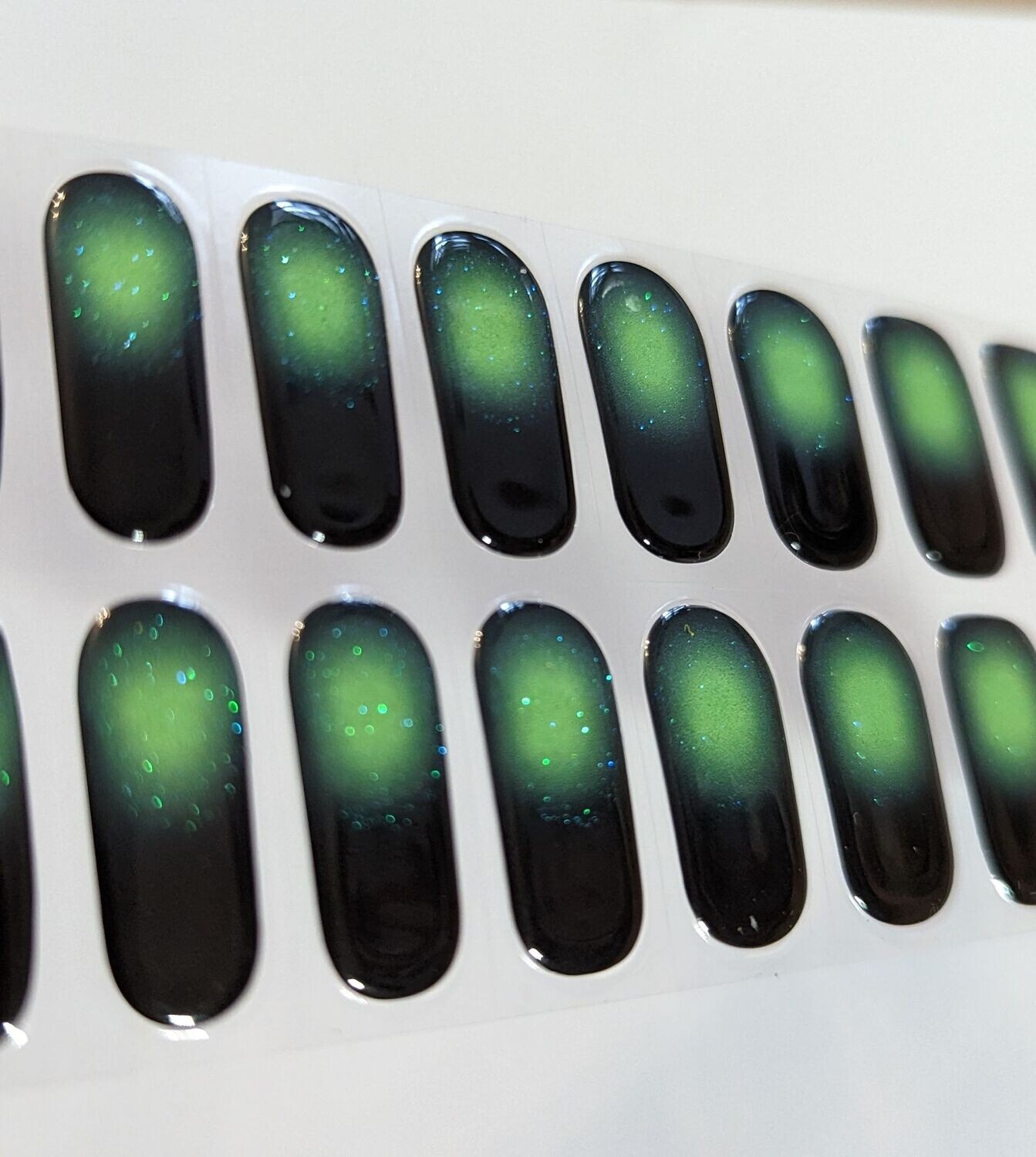 Shocking Green, UV-Gel-Folie, 20er-Nagelfolie Magic Nail Wraps NG200197