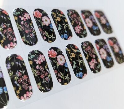 Enchanted Garden, UV-Gel-Folie, 20er-Nagelfolie Magic Nail Wraps NG200204 Enchanted Garden, UV-Gel-Folie, 20er-Nagelfolie Magic Nail Wraps NG200204
