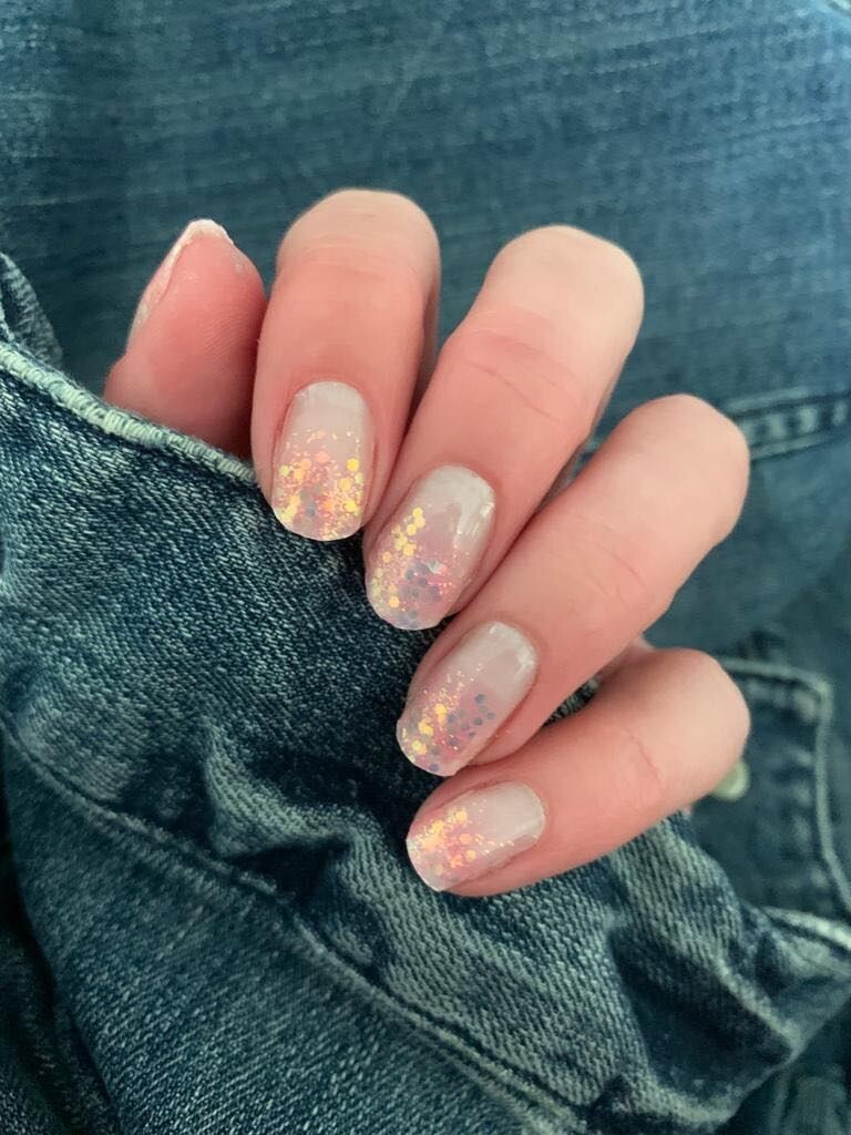 Adorable Girl, teiltransparent, 16-er Nagelfolie