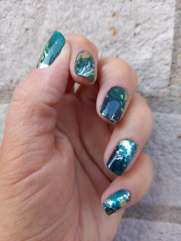 The Emerald Forest, 16er-Nagelfolie