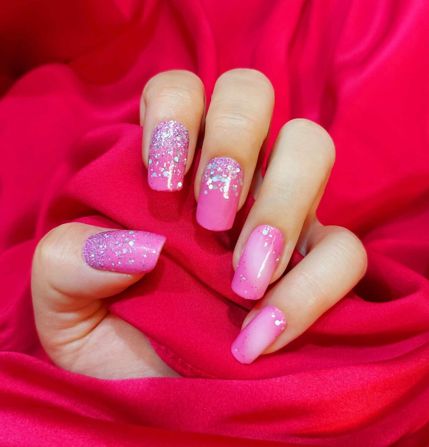 Beautiful Helen Hot in Pink 2.0, 16er-Nagelfolie Magic Nail Wraps Exklusivdesign