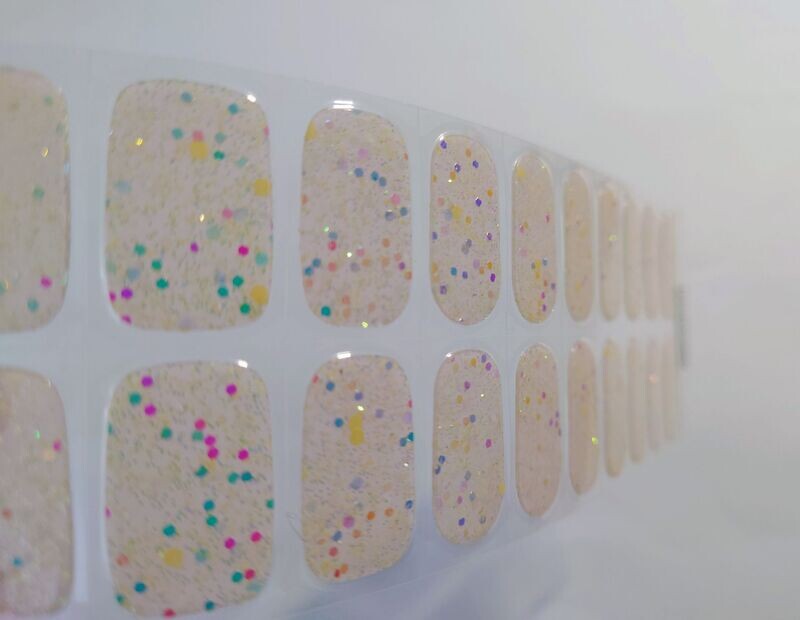 Ibiza Style Vanilla Sky, semitransparente UV-Gel-Folie, mit nachtleuchtenden Glitzer-Partikeln, 20er-Nagelfolie Magic Nail Wraps NG200260 Ibiza Style Vanilla Sky, semitransparente UV-Gel-Folie, mit nachtleuchtenden Glitzer-Partikeln, 20er-Nagelfolie Magic Nail Wraps NG200260