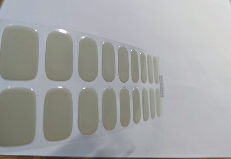 De la Crème, nachtleuchtende UV-Gel-Folie , 20er-Nagelfolie Magic Nail Wraps NG200249 De la Crème, nachtleuchtende UV-Gel-Folie , 20er-Nagelfolie Magic Nail Wraps NG200249