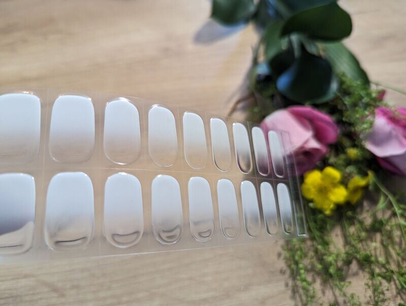 Meringue Boomer, teiltransparente UV-Gel-Folie, 20er-Nagelfolie Magic Nail Wraps NG200289 Meringue Boomer, teiltransparente UV-Gel-Folie, 20er-Nagelfolie Magic Nail Wraps NG200289