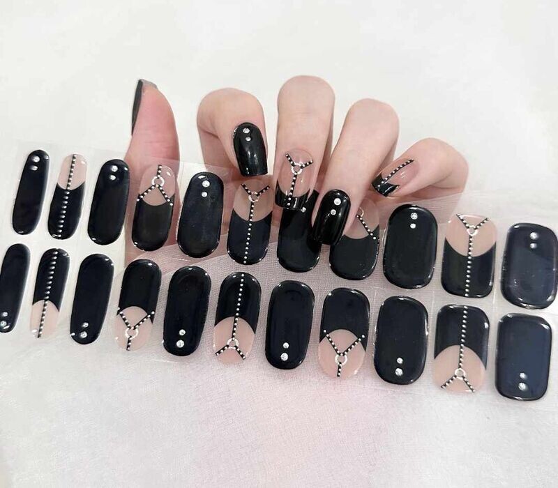 Maybe Deluxe, teilweise transparent, 22er Nagelfolie Maybe Deluxe, teilweise transparent, 22er Nagelfolie