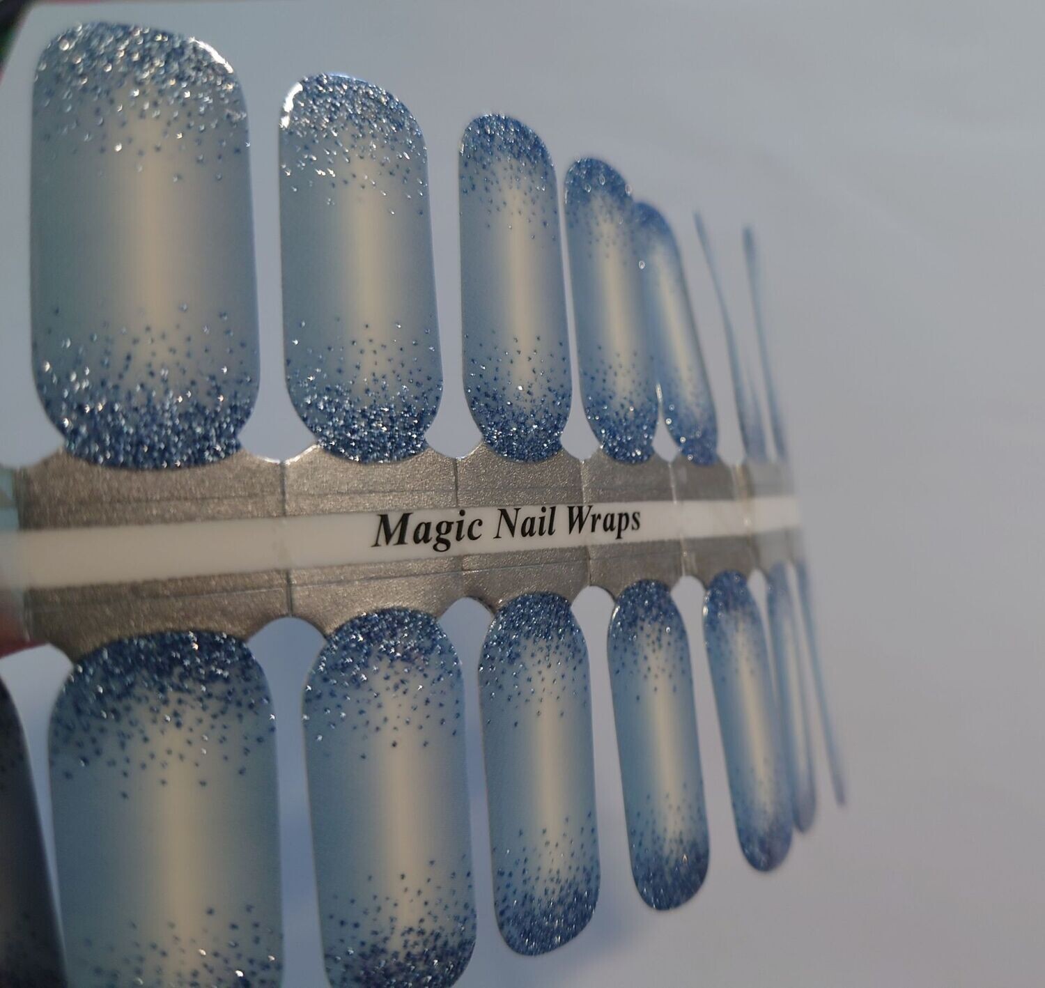 Ray of Ice Blue, 16er-Nagelfolie