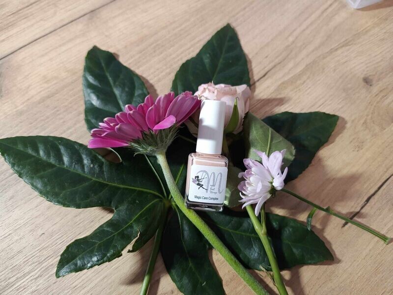 Magic Nail Wraps Magic Care Complex, Nagellack-Flasche mit 11 ml 1 Stück Versand weiterhin nur innerhalb Deutschlands möglich! Magic Nail Wraps Magic Care Complex, Nagellack-Flasche mit 11 ml 1 Stück Versand weiterhin nur innerhalb Deutschlands möglich!