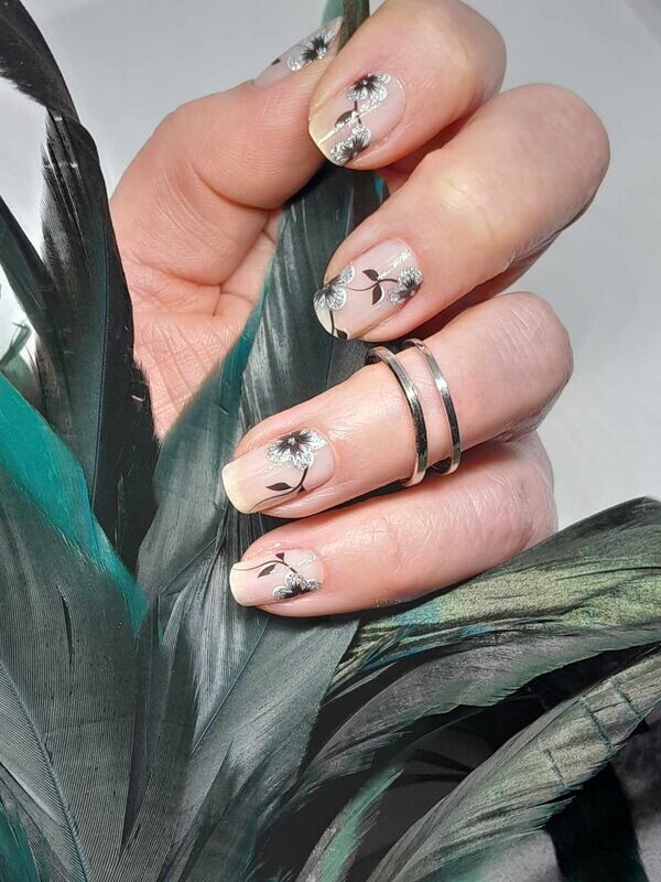 Selena, Overlay, transparente 16er-Nagelfolie Magic Nail Wraps Exklusivdesign Selena, Overlay, transparente 16er-Nagelfolie Magic Nail Wraps Exklusivdesign