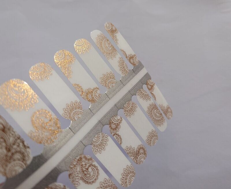 Golden Mandala, transparent, 16-er Nagelfolie Magic Nail Wraps Golden Mandala, transparent, 16-er Nagelfolie Magic Nail Wraps