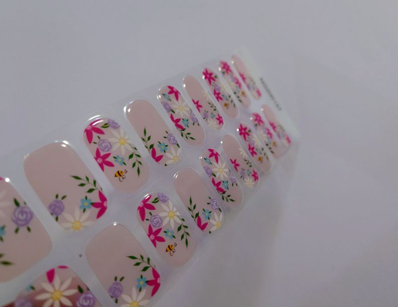 Fly little Bee, semitransparente UV-Gel-Folie, 20er-Nagelfolie Magic Nail Wraps NG200157 Fly little Bee, semitransparente UV-Gel-Folie, 20er-Nagelfolie Magic Nail Wraps NG200157