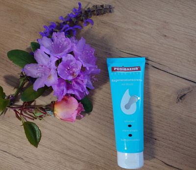 SONDERPOSTEN! KOMMT NICHT REGULÄR IN DEN SHOP! BAEHR FRESH FEET Regenerationscreme, Tube mit 125 ml  Versand nur innerhalb Deutschlands möglich!