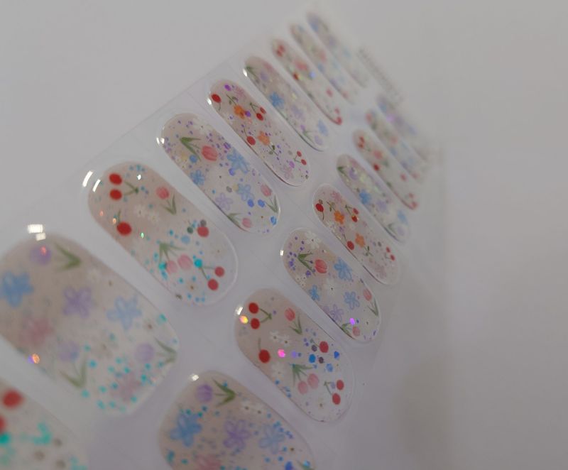 Flowery, milky-semitransparente UV-Gel-Folie, 20er-Nagelfolie Magic Nail Wraps, NG200271 Flowery, milky-semitransparente UV-Gel-Folie, 20er-Nagelfolie Magic Nail Wraps, NG200271