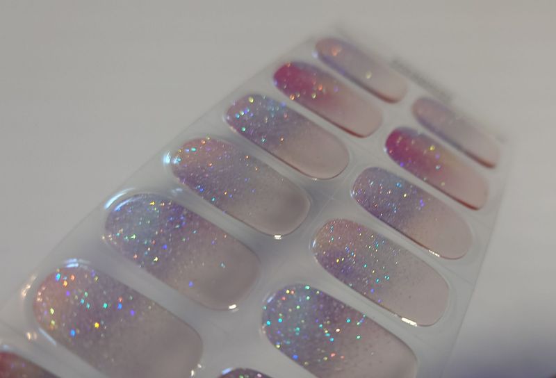 Wieder da! Dipped in Glitter, sehr semitransparente UV-Gel-Folie, 30er-Nagelfolie, Magic Nail Wraps, NG300030 Wieder da! Dipped in Glitter, sehr semitransparente UV-Gel-Folie, 30er-Nagelfolie, Magic Nail Wraps, NG300030