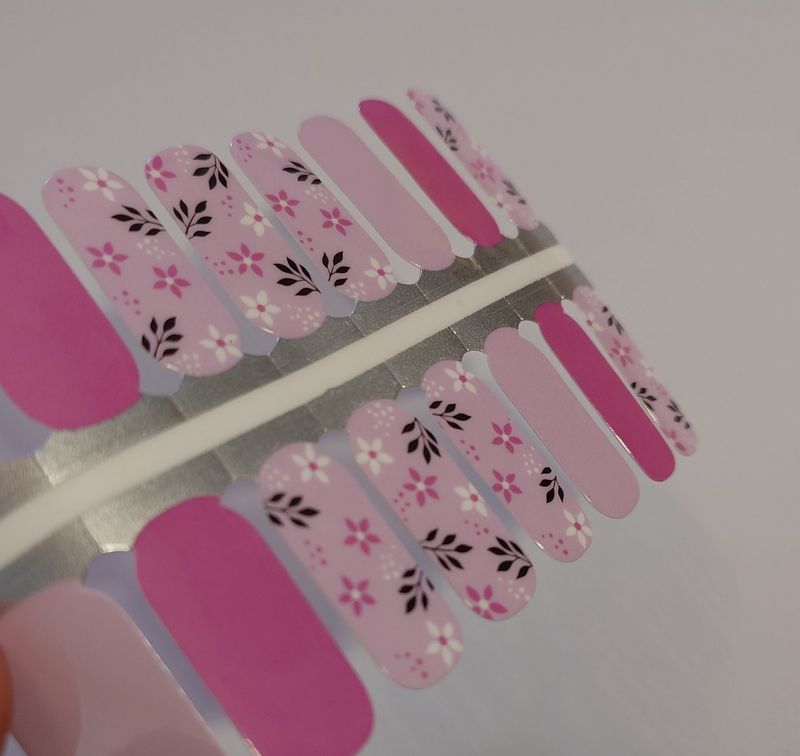 Inès, 16er-Nagelfolie Magic Nail Wraps Inès, 16er-Nagelfolie Magic Nail Wraps
