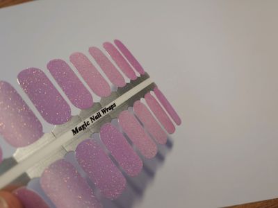 Sweet Lilac, 16er-Nagelfolie Magic Nail Wraps Exklusivdesign Sweet Lilac, 16er-Nagelfolie Magic Nail Wraps Exklusivdesign