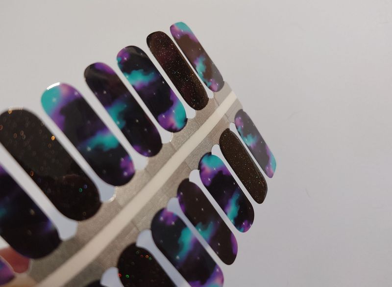 Wieder da! Galactically, 16er-Nagelfolie Magic Nail Wraps Wieder da! Galactically, 16er-Nagelfolie Magic Nail Wraps