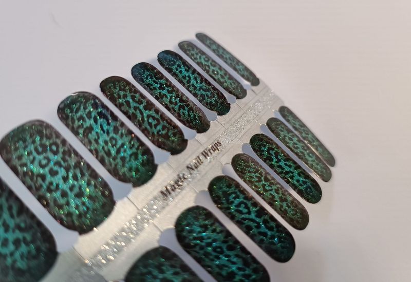 Wild Thing Jungle Fever, 16er-Nagelfolie Magic Nail Wraps Exklusivdesign Wild Thing Jungle Fever, 16er-Nagelfolie Magic Nail Wraps Exklusivdesign