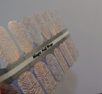 Mrs. Tigress, Overlay, 16er-Nagelfolie Magic Nail Wraps Exklusivdesign Mrs. Tigress, Overlay, 16er-Nagelfolie Magic Nail Wraps Exklusivdesign