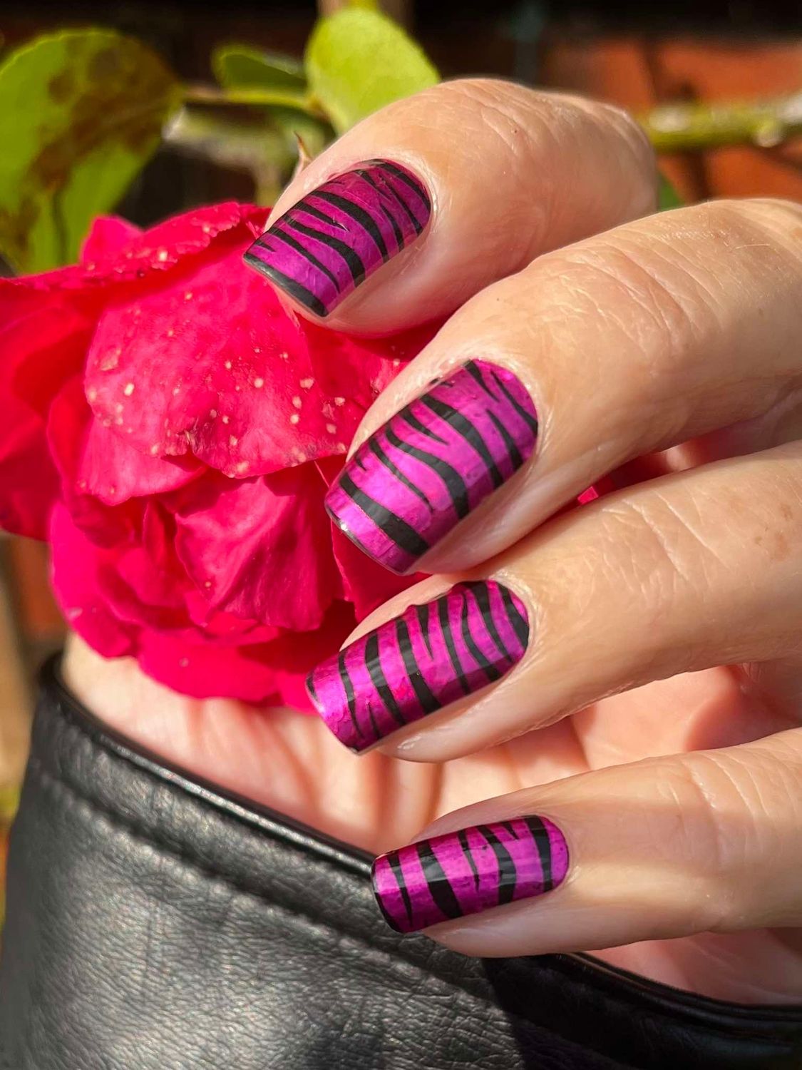 Pink Heart Beast, 16er-Nagelfolie Magic Nail Wraps Exklusivdesign Pink Heart Beast, 16er-Nagelfolie Magic Nail Wraps Exklusivdesign