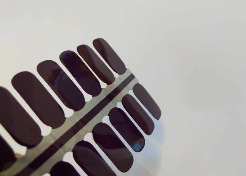 Hot Aubergine, 16er-Nagelfolie Magic Nail Wraps Hot Aubergine, 16er-Nagelfolie Magic Nail Wraps