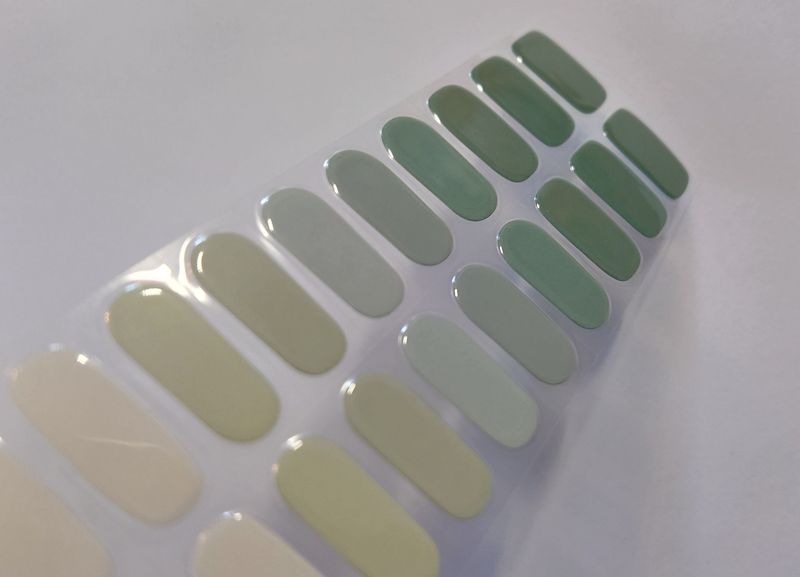 Shades of Sage, UV-Gel-Folie, 20er-Nagelfolie Magic Nail Wraps, NG200428 Shades of Sage, UV-Gel-Folie, 20er-Nagelfolie Magic Nail Wraps, NG200428