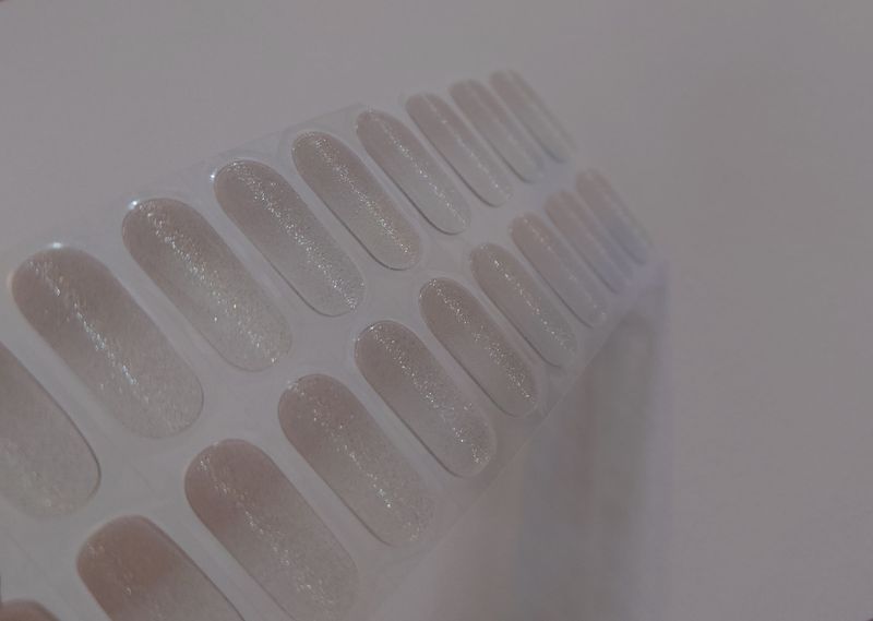 Velvet Meringue, semitransparente UV-Gel-Folie, 20er-Nagelfolie Magic Nail Wraps, NG200444 Velvet Meringue, semitransparente UV-Gel-Folie, 20er-Nagelfolie Magic Nail Wraps, NG200444