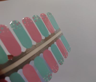 Seladon, 16er-Nagelfolie Magic Nail Wraps Seladon, 16er-Nagelfolie Magic Nail Wraps