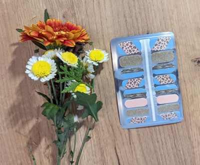 Animal Touch, teilweise sheer, 16-er Nagelfolie Magic Nail Wraps wieder da! Animal Touch, teilweise sheer, 16-er Nagelfolie Magic Nail Wraps wieder da!