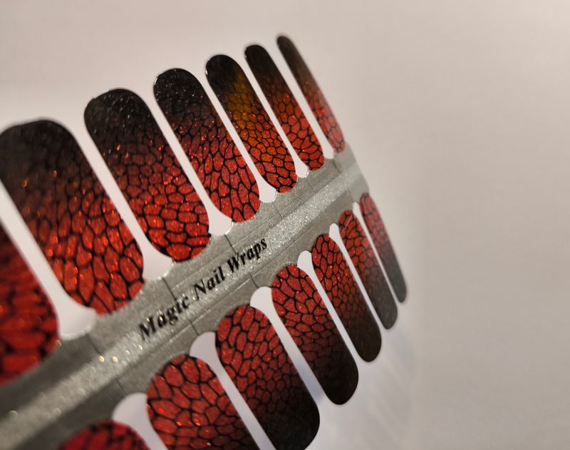 Lola,  16er-Nagelfolie Magic Nail Wraps Exklusivdesign