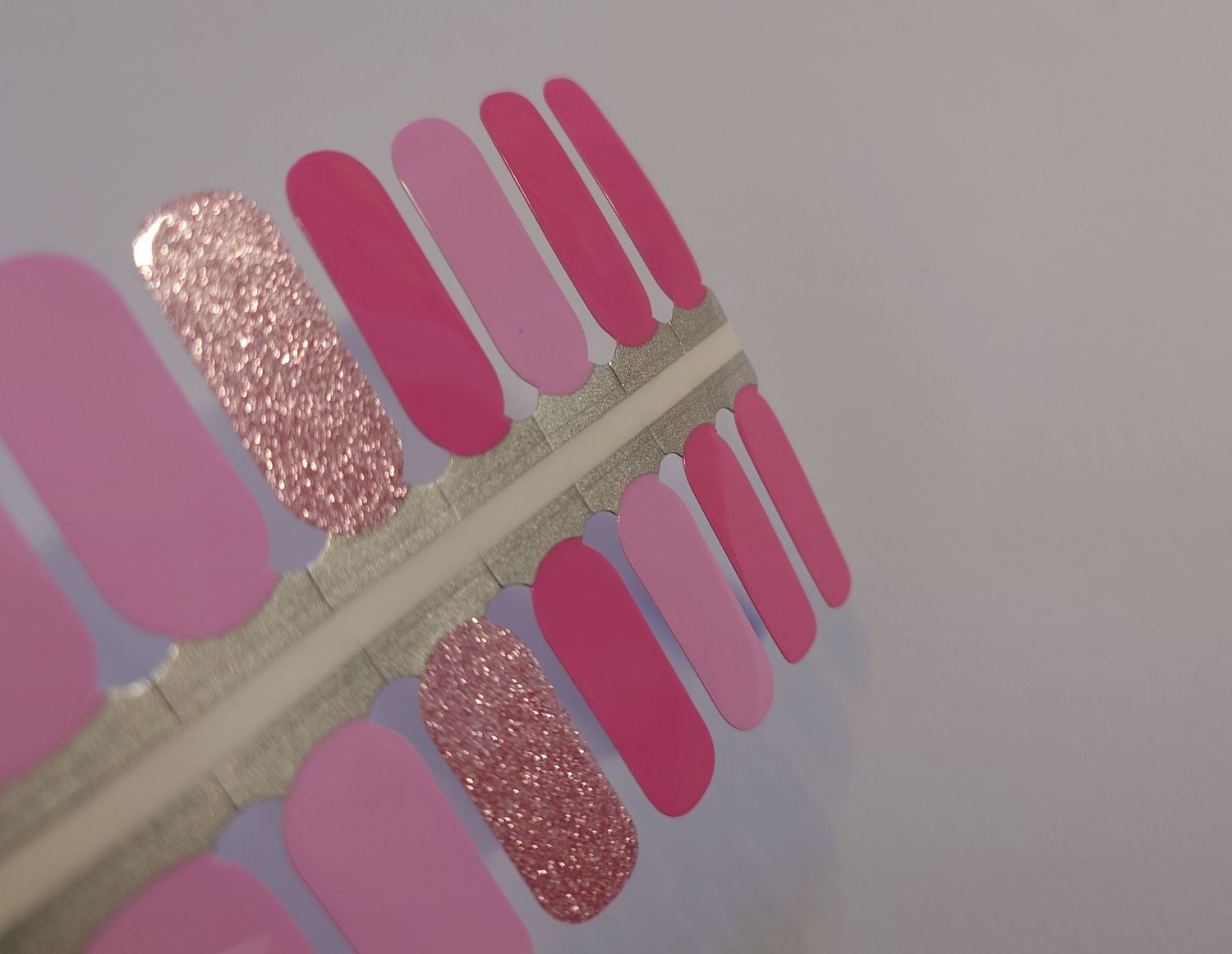 Girl you know it's true, 16-er Nagelfolie Magic Nail Wraps