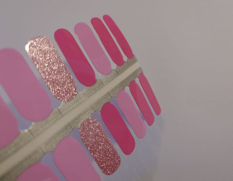 Girl you know it's true, 16-er Nagelfolie Magic Nail Wraps Girl you know it's true, 16-er Nagelfolie Magic Nail Wraps