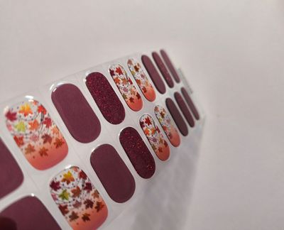 Glowing Leaves, teilweise transparente UV-Gel-Folie, 20er-Nagelfolie Magic Nail Wraps, NG200448