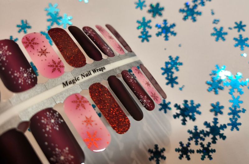 XMAS Love, teilweise semitransparent, 16er-Nagelfolie Magic Nail Wraps Exklusivdesign XMAS Love, teilweise semitransparent, 16er-Nagelfolie Magic Nail Wraps Exklusivdesign