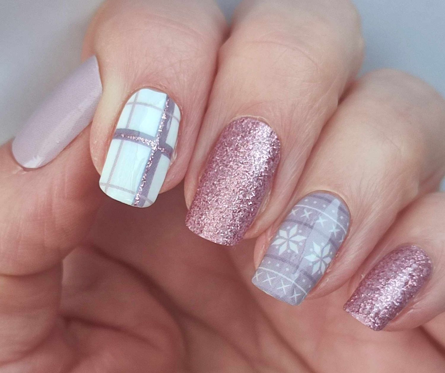 Cool and chic, 16-er Nagelfolie Magic Nail Wraps