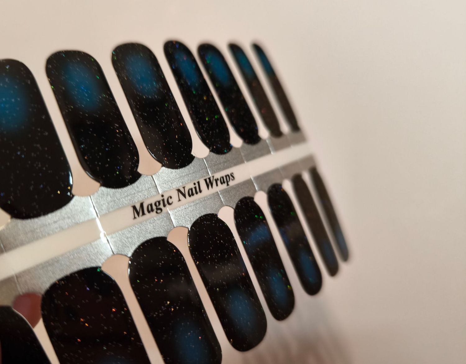 Midnight Kiss, 16er-Nagelfolie Magic Nail Wraps Exklusivdesign
