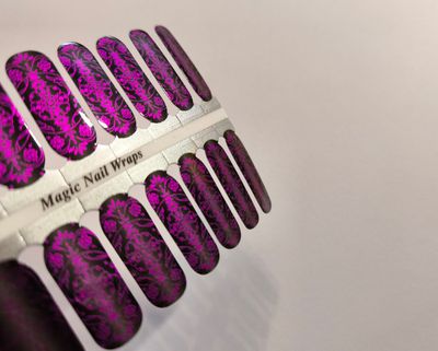 Awesome Purple Witch, 16er-Nagelfolie Magic Nail Wraps Exklusivdesign Awesome Purple Witch, 16er-Nagelfolie Magic Nail Wraps Exklusivdesign