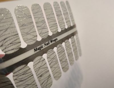 Rock'n' Roll, Overlay, 16er-Nagelfolie Magic Nail Wraps Exklusivdesign Rock'n' Roll, Overlay, 16er-Nagelfolie Magic Nail Wraps Exklusivdesign